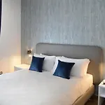 Bed and Breakfast Napoliseason & Breakfast 4*