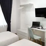 Napoliseason & Breakfast فندق مبيت وإفطار
